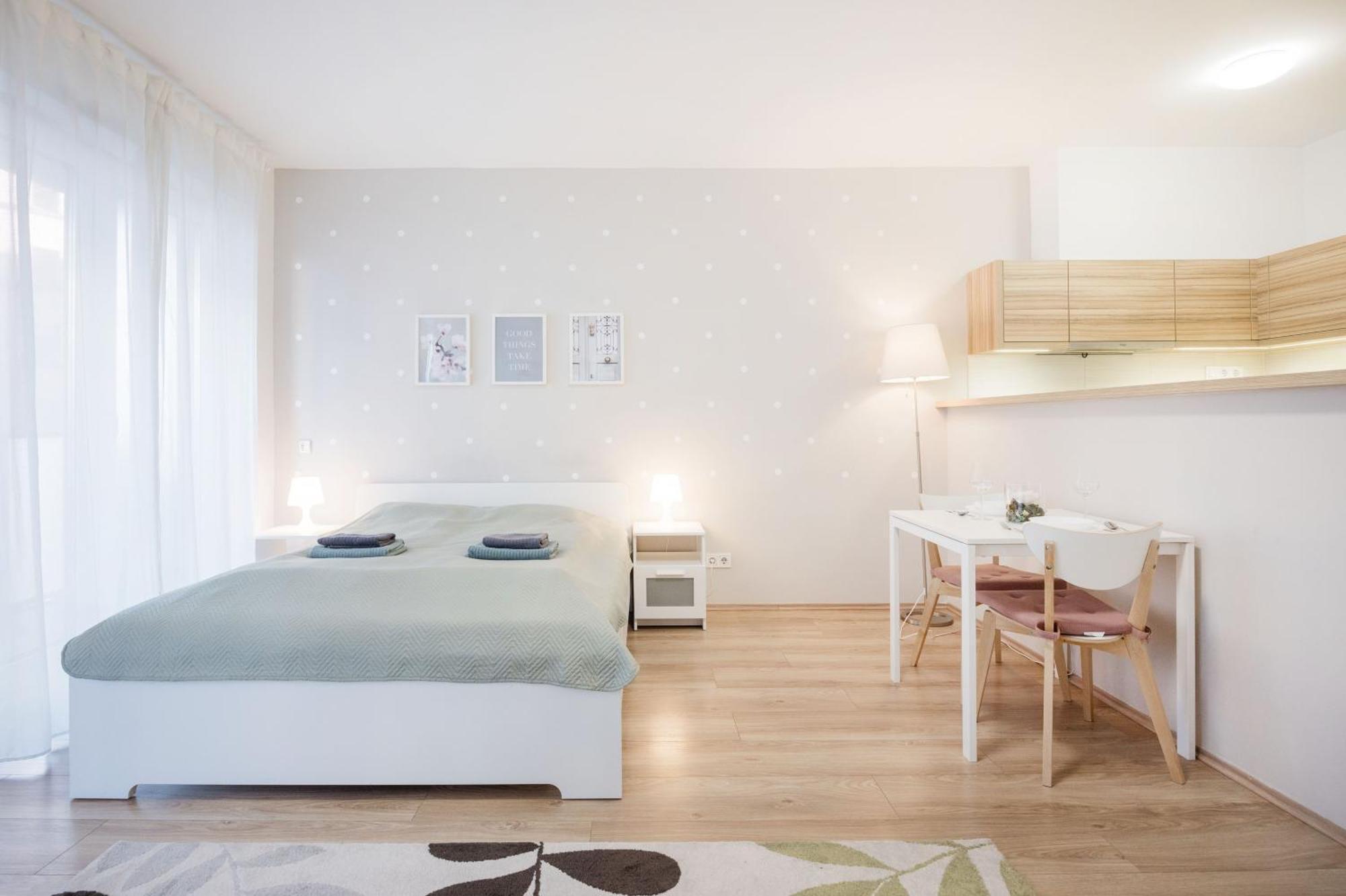 Apartament The Chic Crib With Balcony Budapeszt Zewnętrze zdjęcie