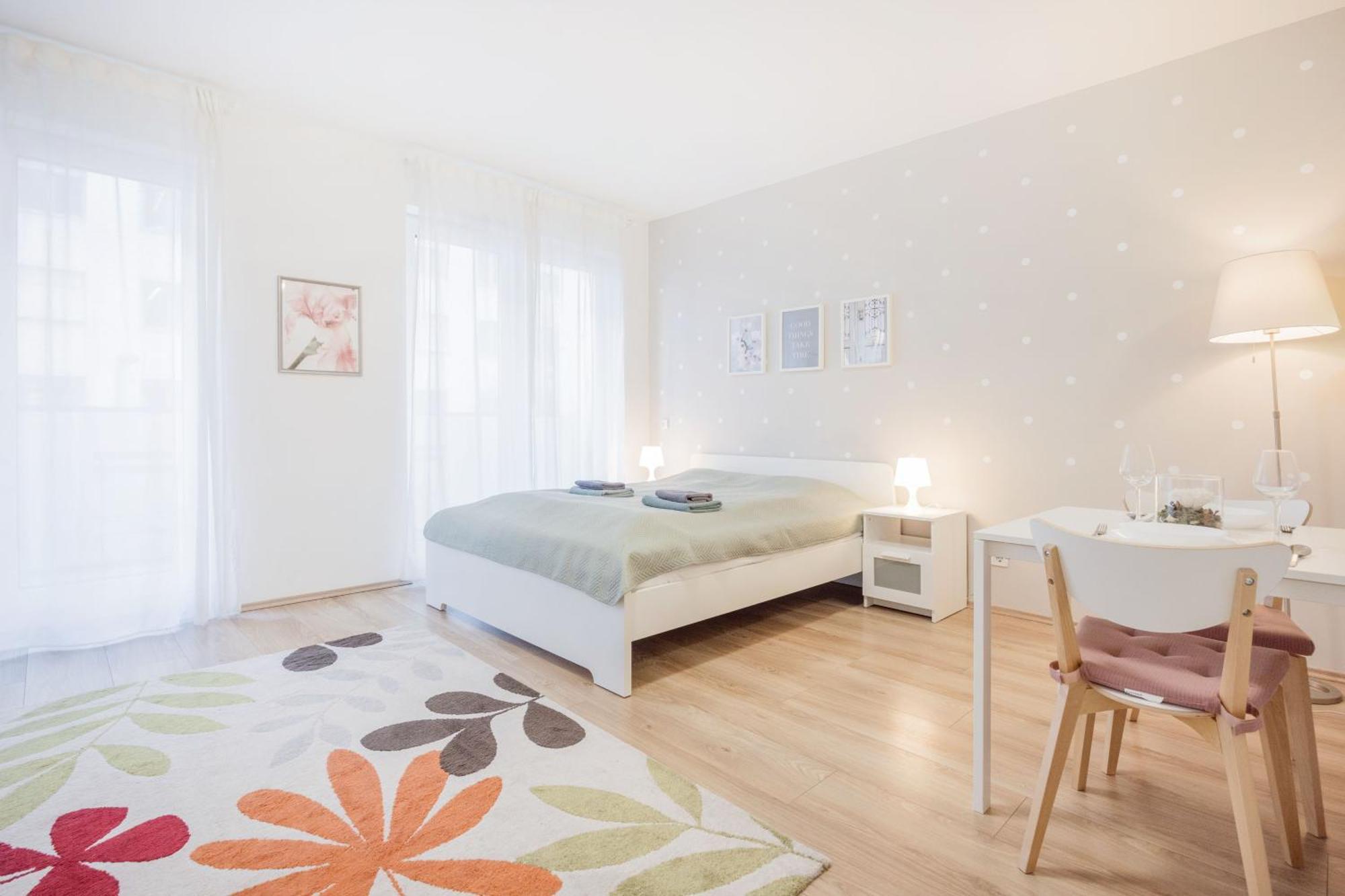 Apartament The Chic Crib With Balcony Budapeszt Zewnętrze zdjęcie